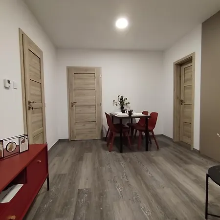 Apartment Pri Parku Iv Solcany