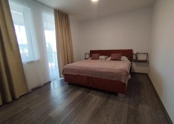 Lejlighed Pri Parku Iv *
